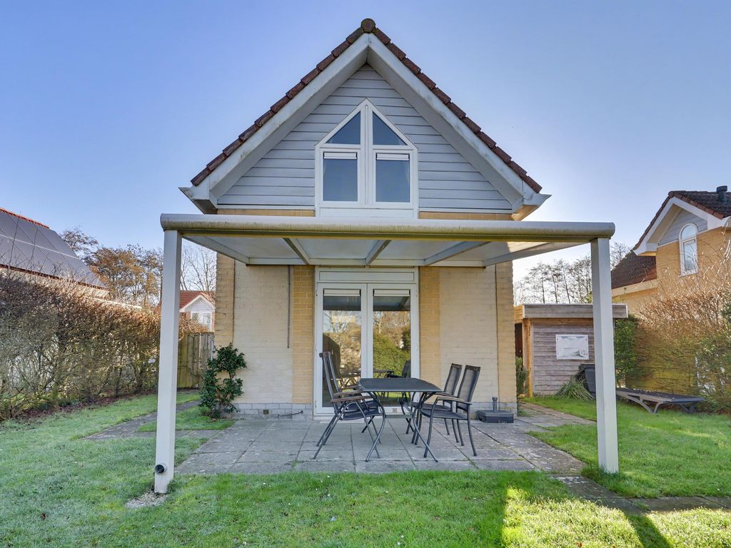 Golfslag 9, KAMPERLAND