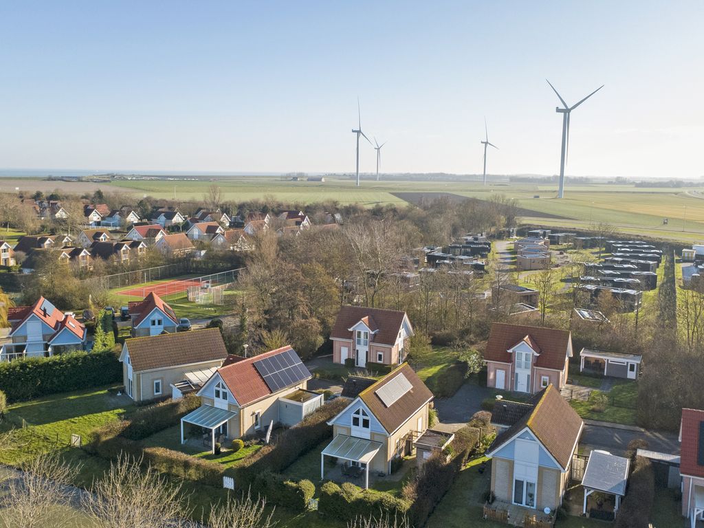 Golfslag 9, KAMPERLAND