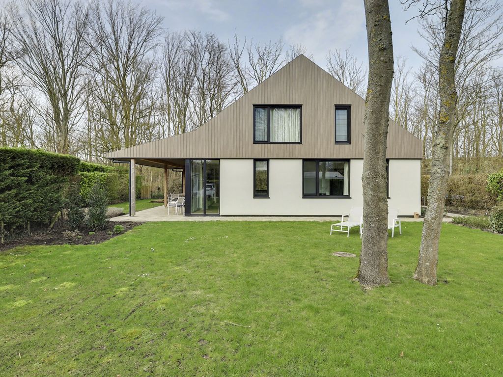 Leeuwerikenlaan 7, KAMPERLAND