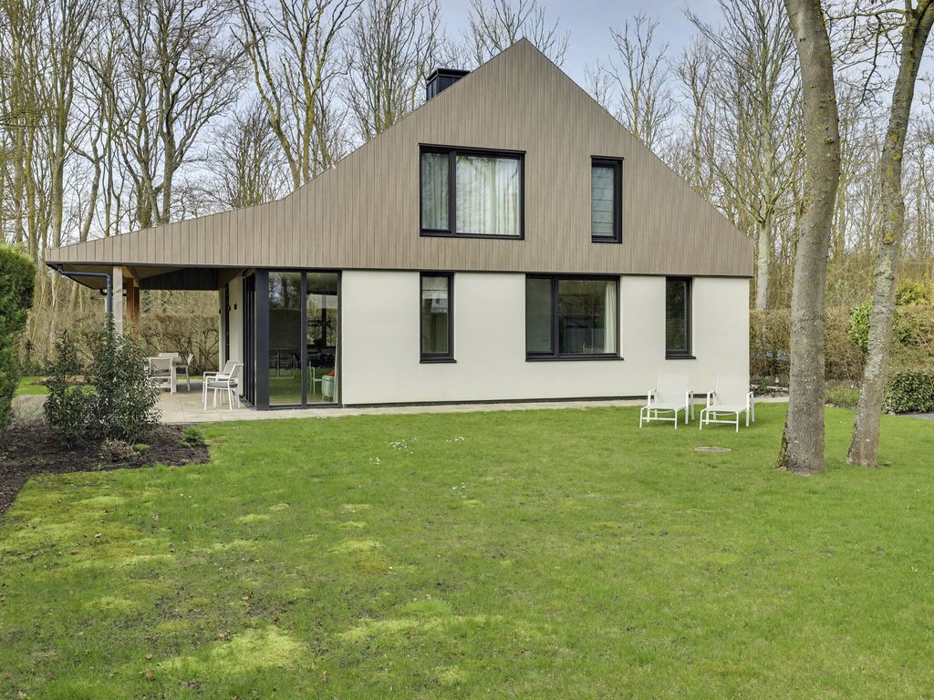Leeuwerikenlaan 7, KAMPERLAND