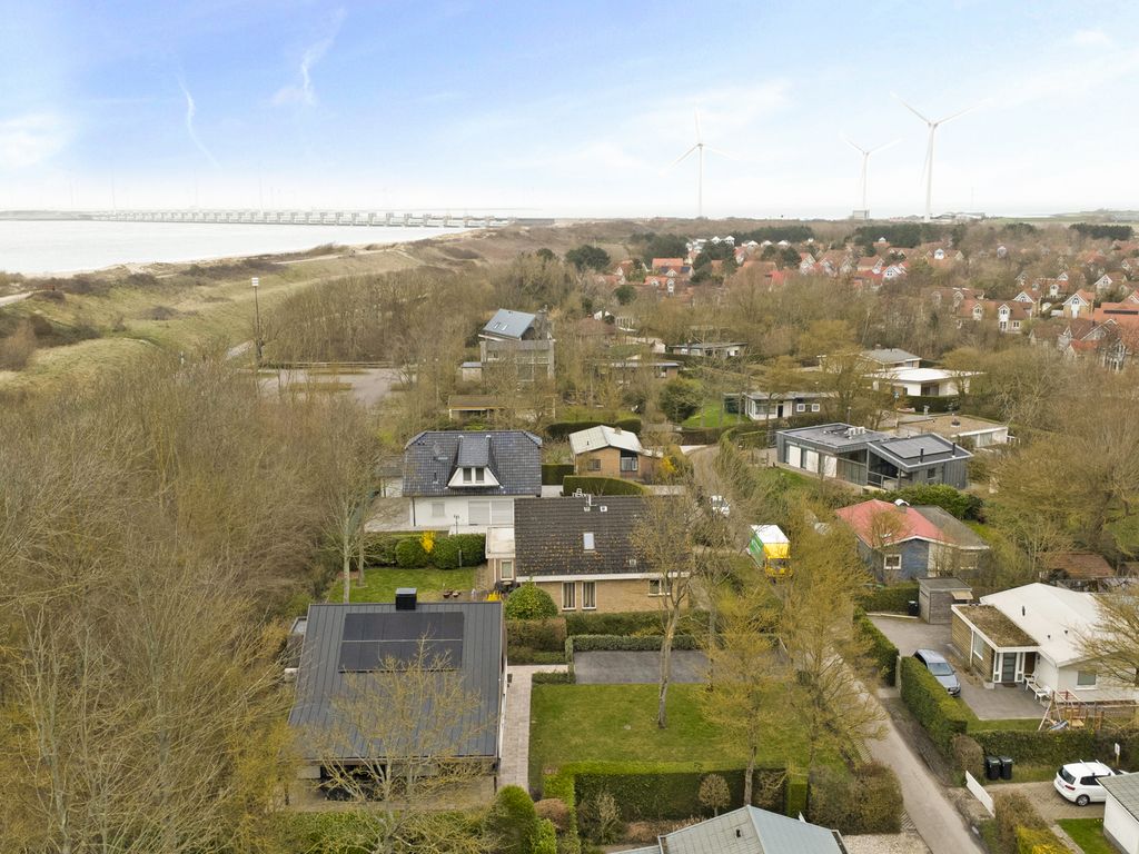 Leeuwerikenlaan 7, KAMPERLAND