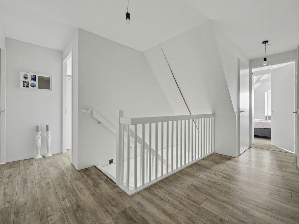 Lijnbaan 12, KORTGENE