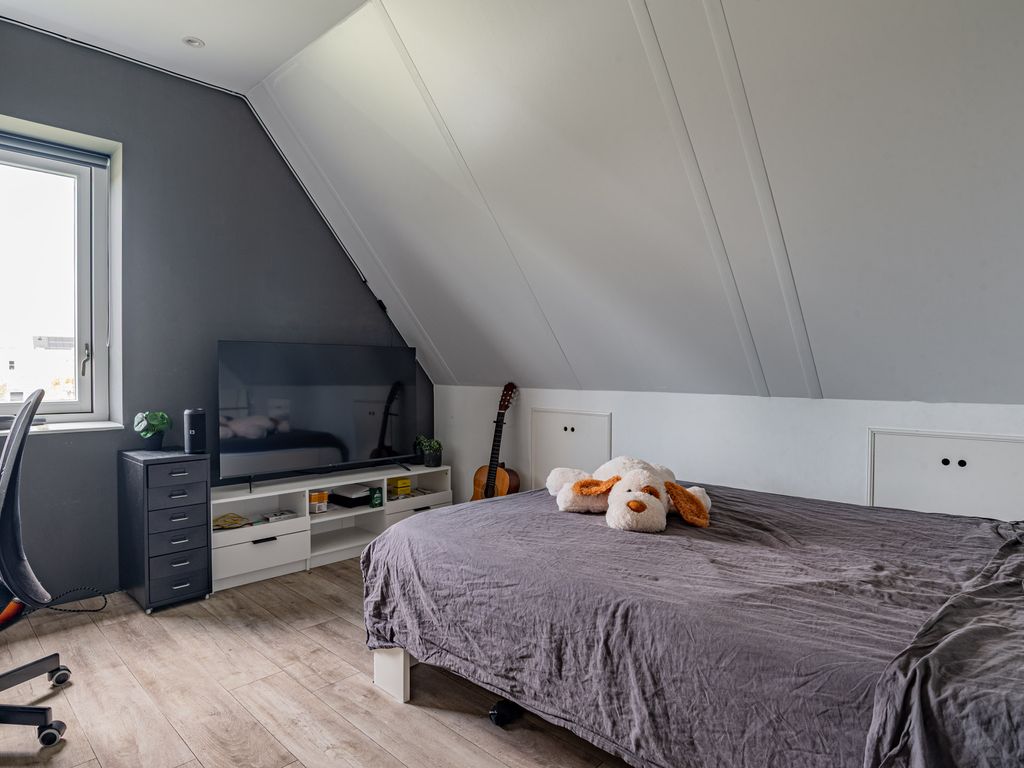 Lijnbaan 12, KORTGENE