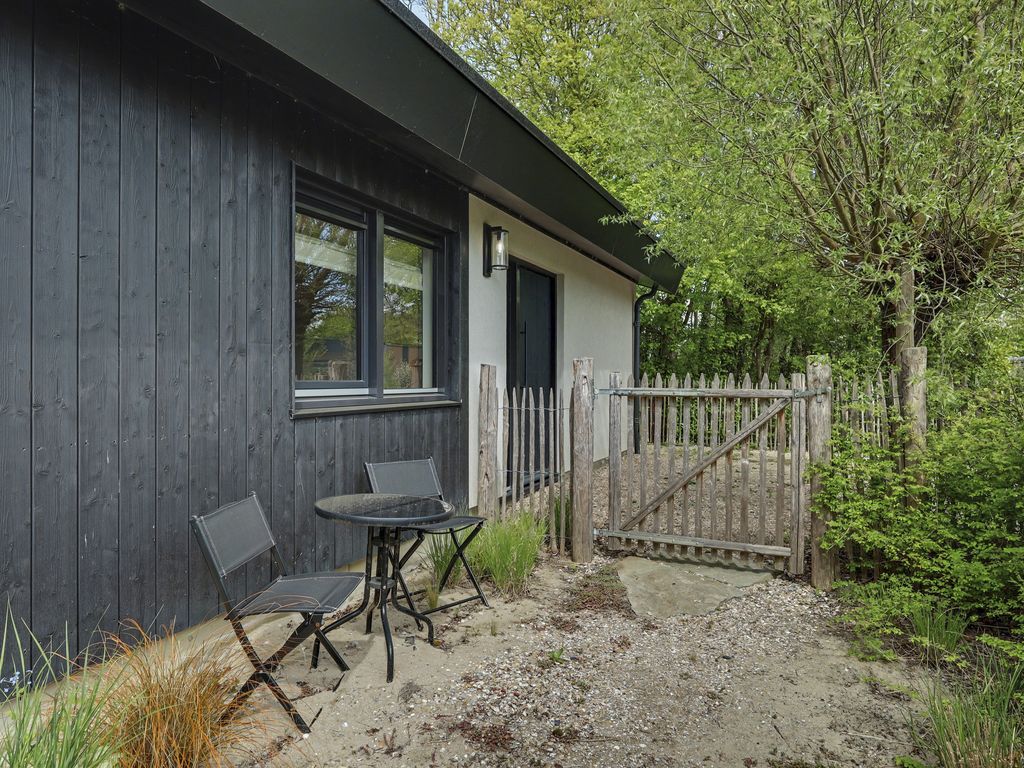 Leeuwerikenlaan 1, KAMPERLAND