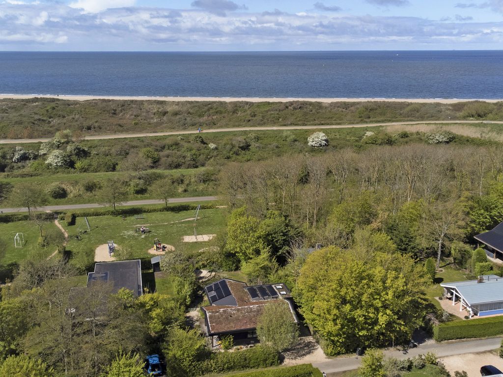 Leeuwerikenlaan 1, KAMPERLAND