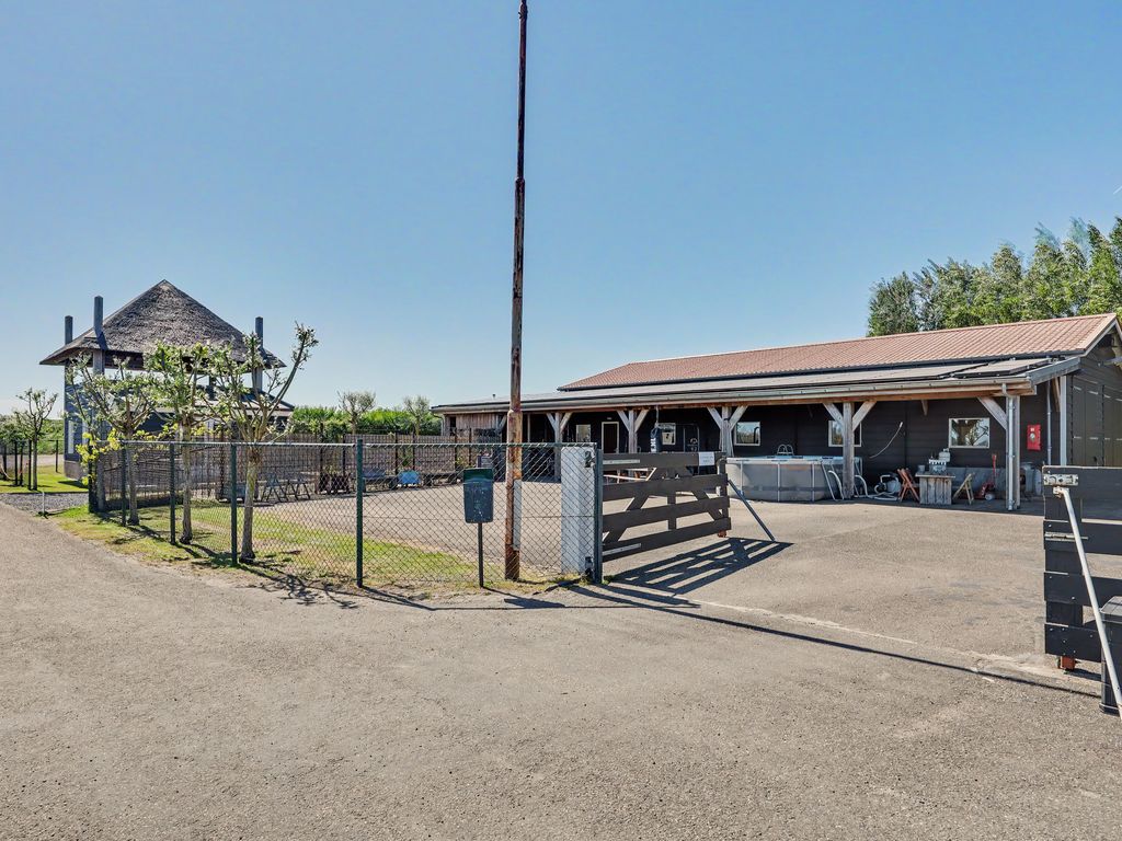 Boomdijk 2, Kats