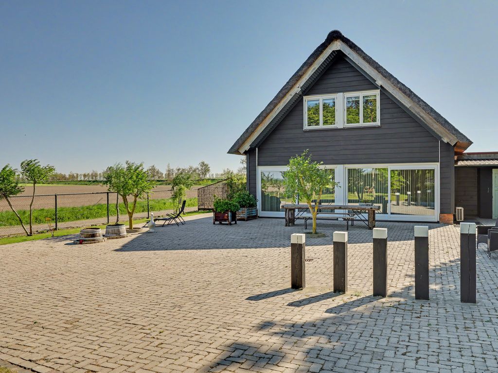 Boomdijk 2, Kats