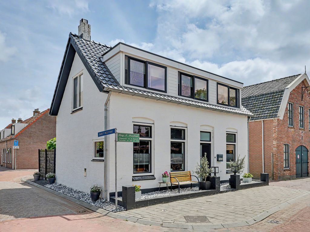 Burgemeester P Wissestraat 18, GEERSDIJK