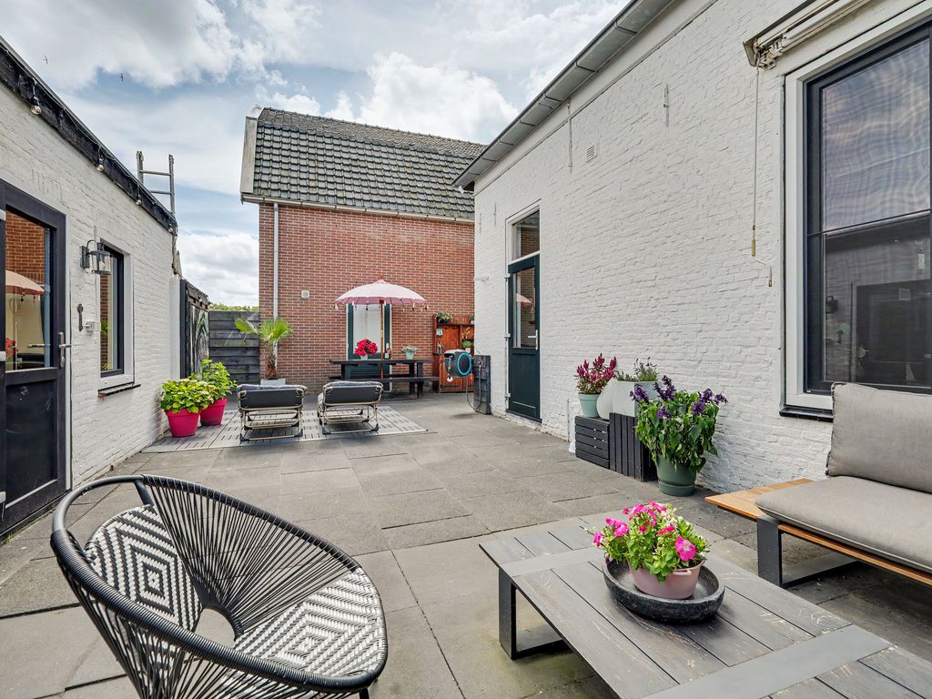 Burgemeester P Wissestraat 18, GEERSDIJK