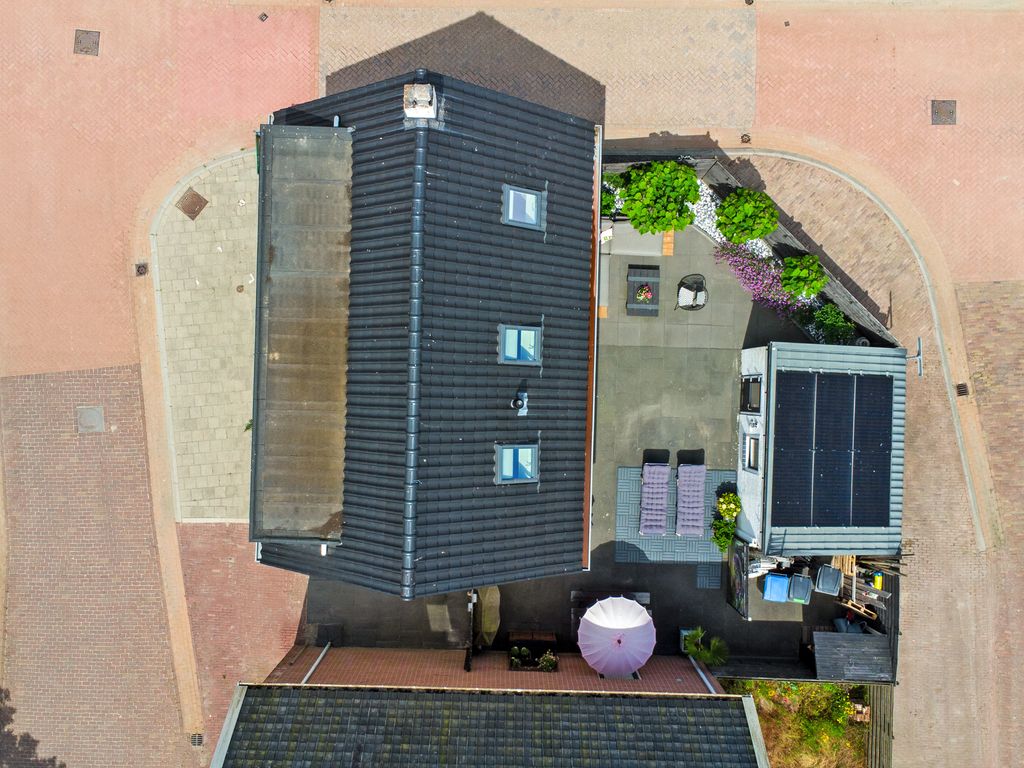 Burgemeester P Wissestraat 18, GEERSDIJK