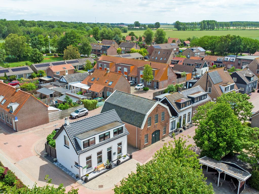 Burgemeester P Wissestraat 18, GEERSDIJK