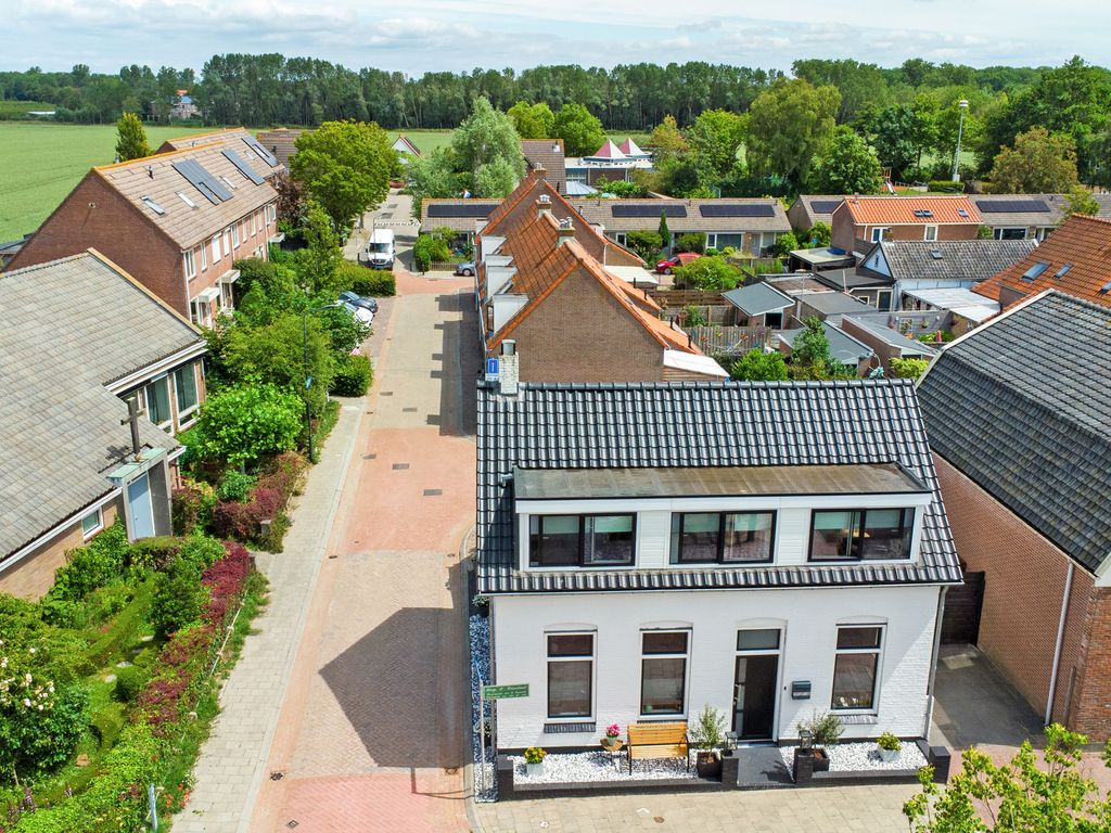 Burgemeester P Wissestraat 18, GEERSDIJK