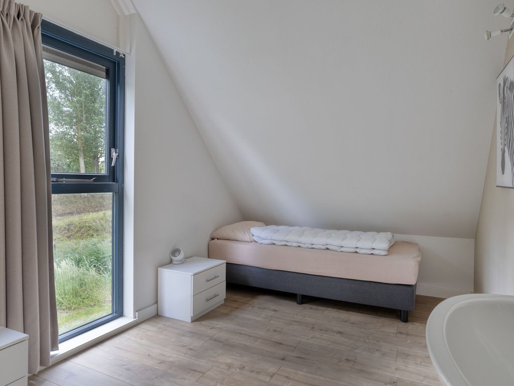Hof van Zeeland 95, HEINKENSZAND