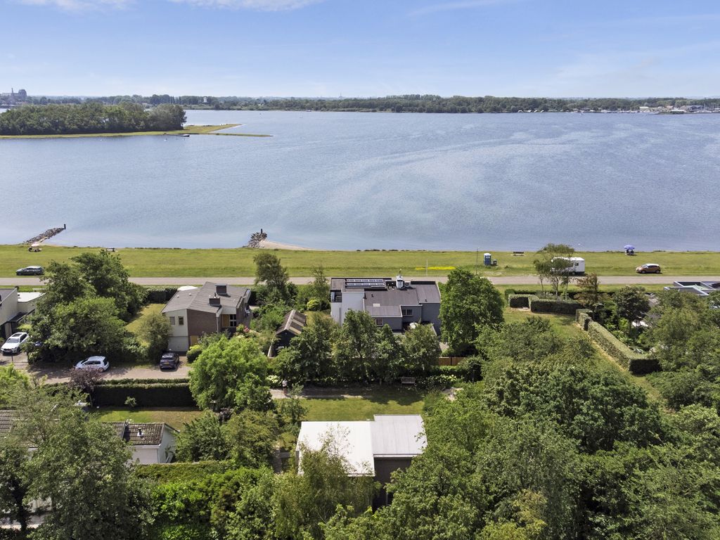 Dennenlaan 17. , KAMPERLAND