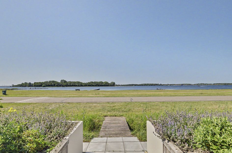 Dennenlaan 24