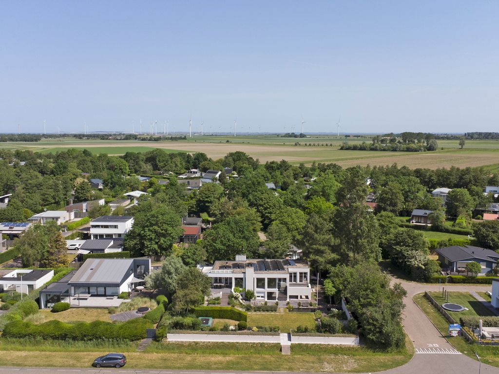 Dennenlaan 24. , KAMPERLAND