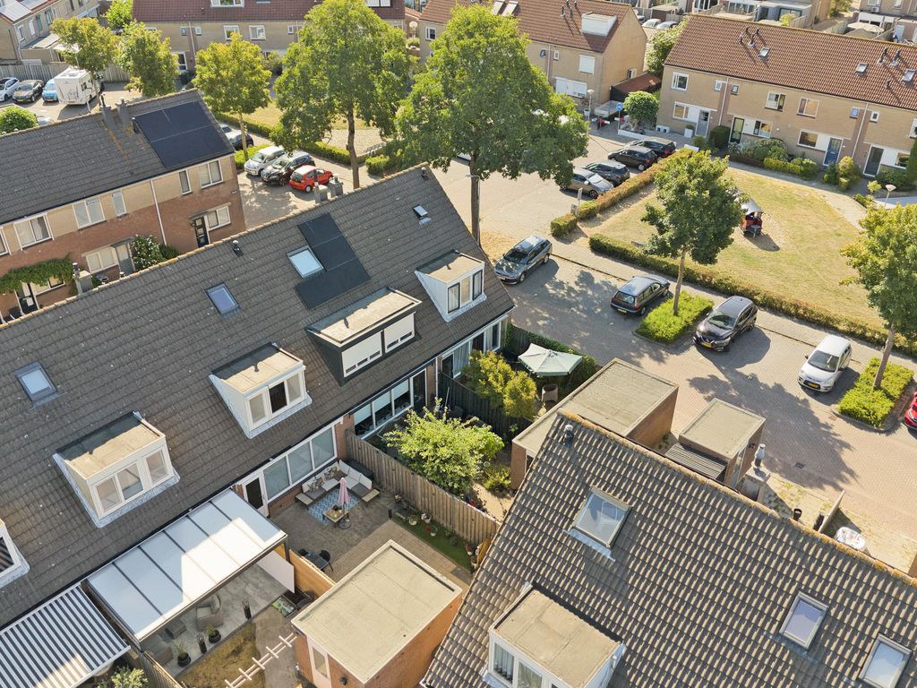 Carillon 6, MIDDELBURG