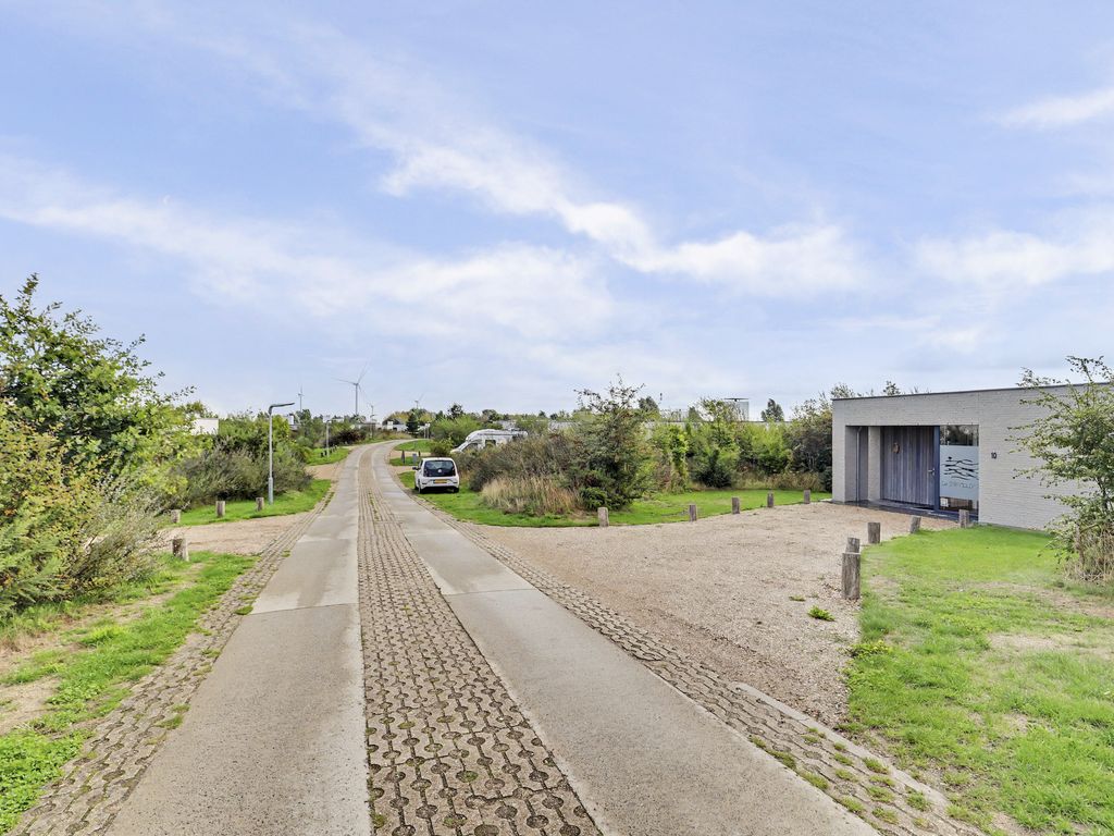 Zandbank 10, KAMPERLAND