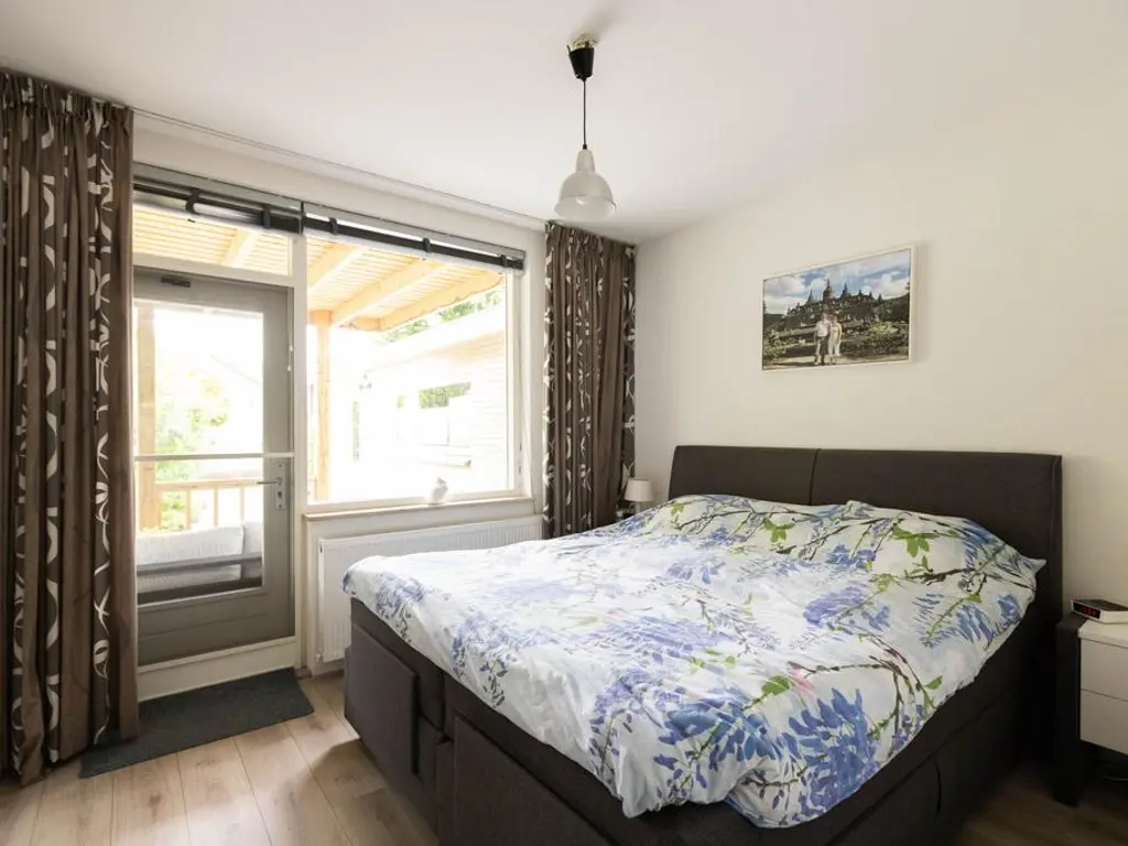 Zonnebloemstraat 39, SPIJKENISSE