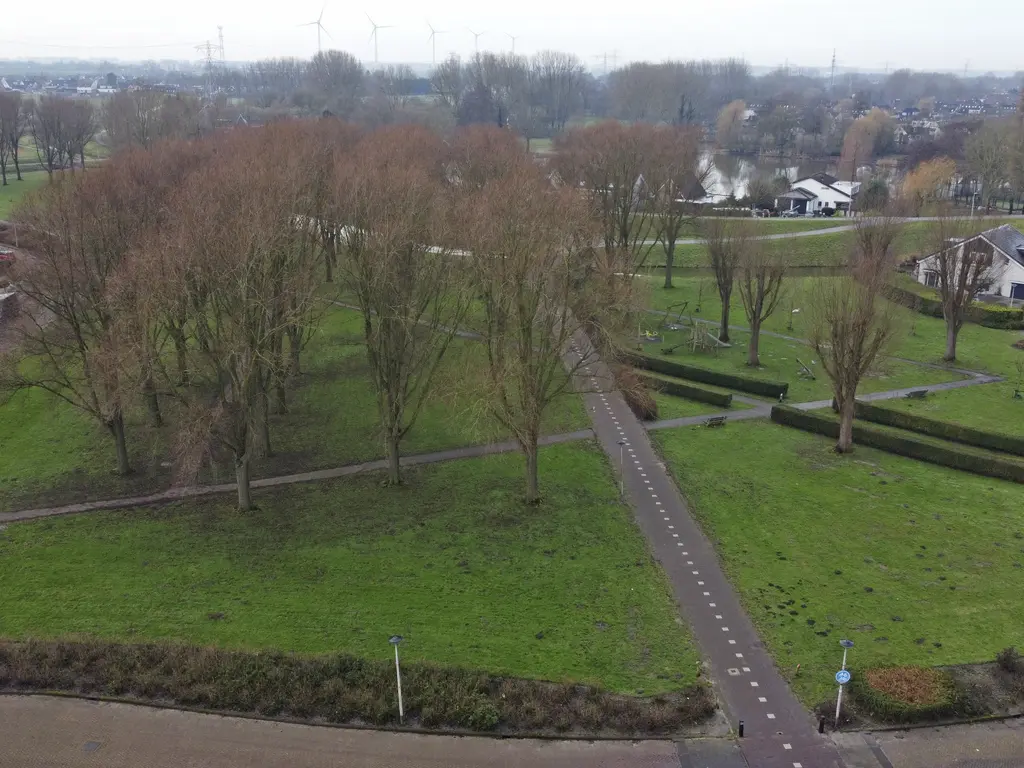 Reina Prinsen Geerligspad 18, SPIJKENISSE