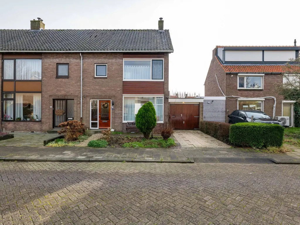 Margrietstraat 16, SPIJKENISSE