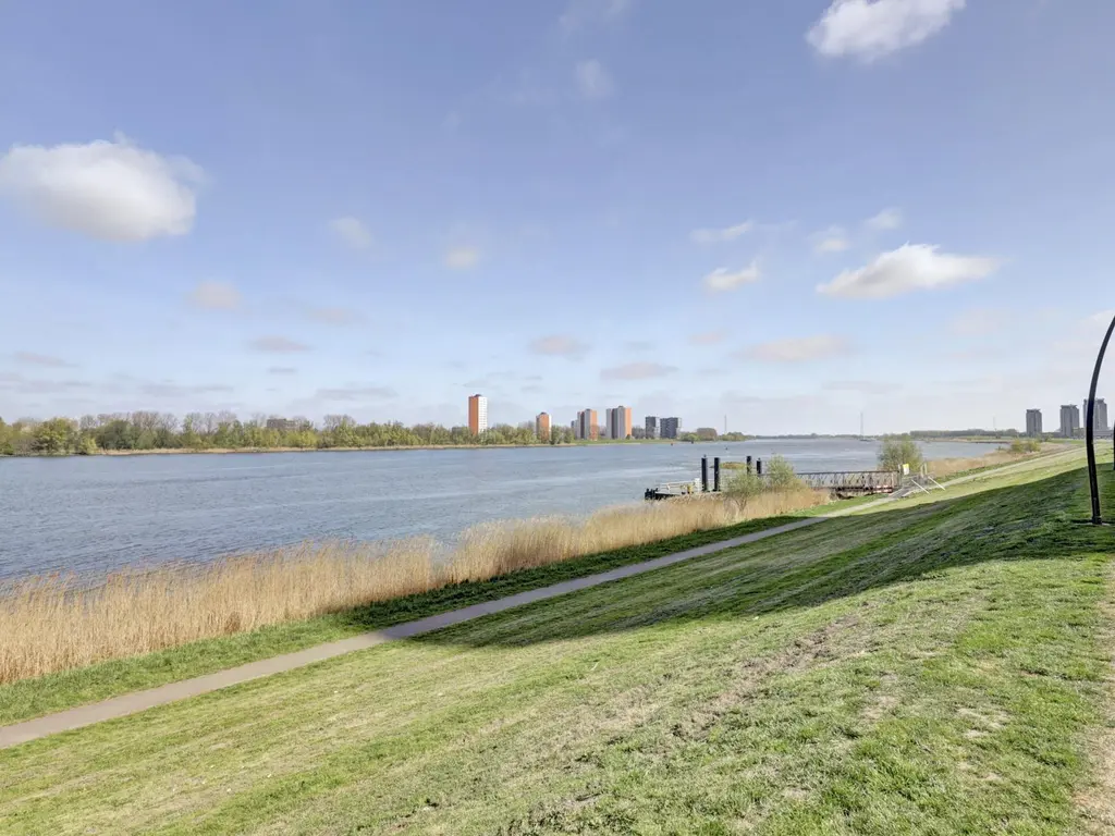 Hongerlandsedijk 1722, SPIJKENISSE
