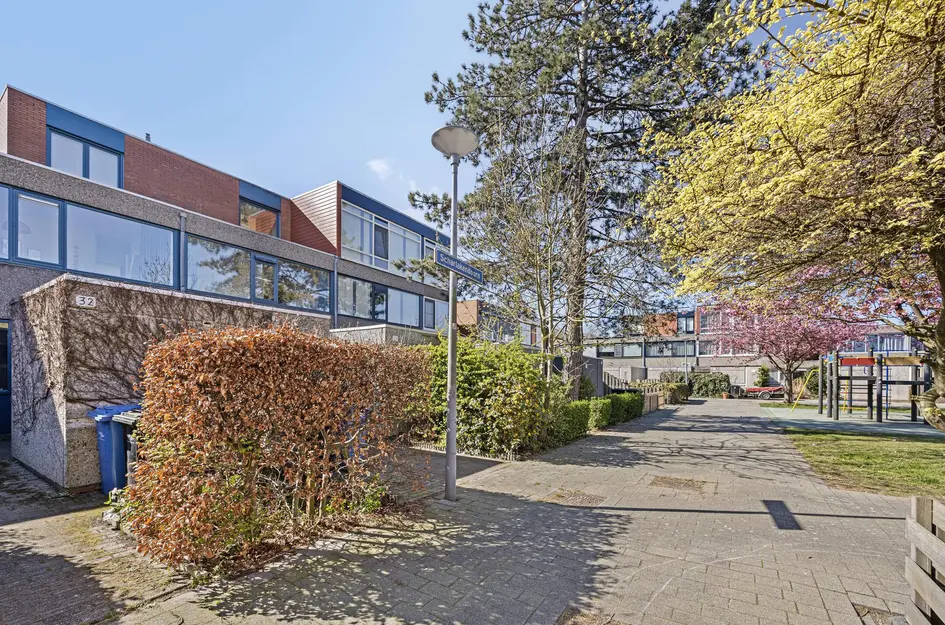 Scharlakendoorn 34