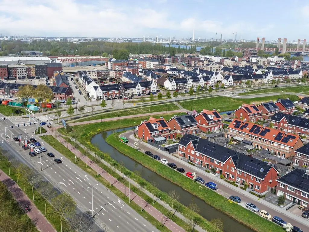 Japhet Hoorwegsingel 3, SPIJKENISSE
