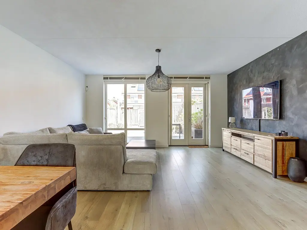 Japhet Hoorwegsingel 3, SPIJKENISSE