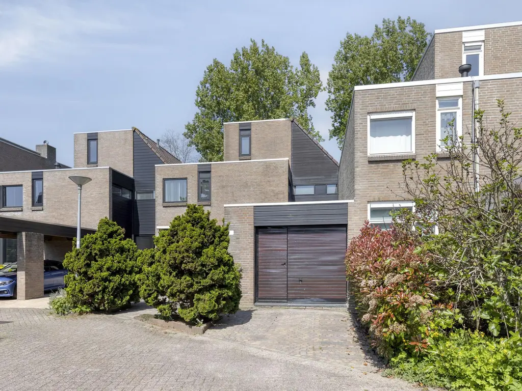 Zuurbes 21, ROTTERDAM