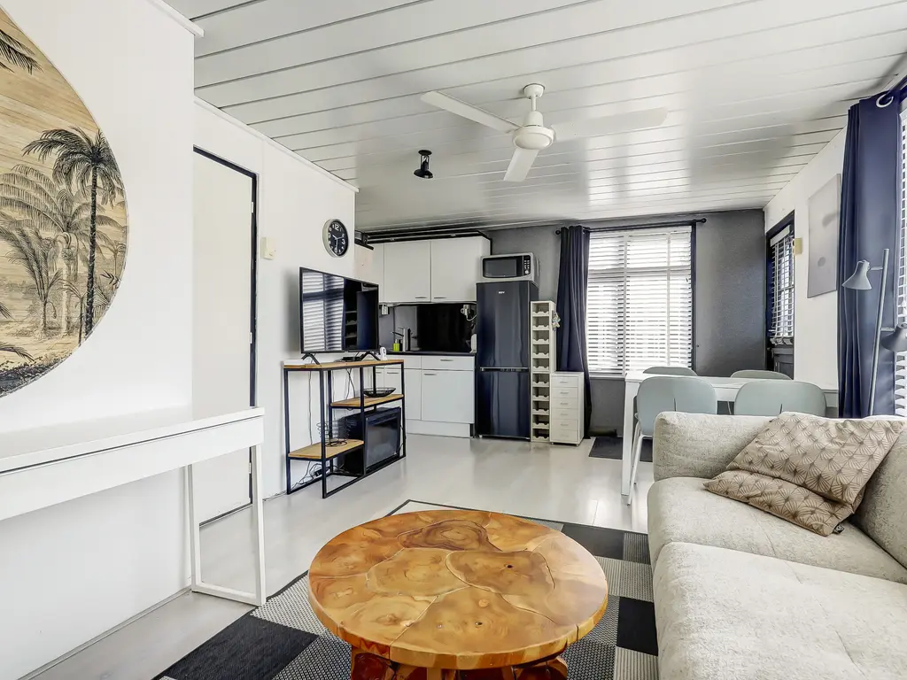 Gorsplein 2, Essenhof 26 , OOSTVOORNE