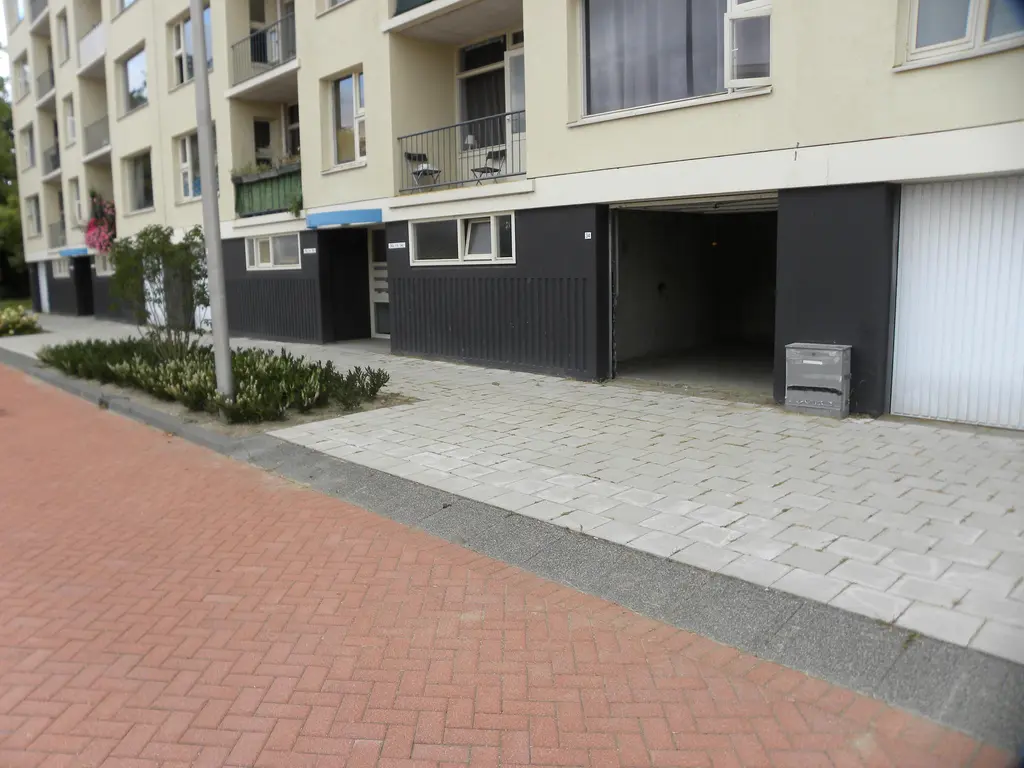 Uranusstraat 34 , SPIJKENISSE