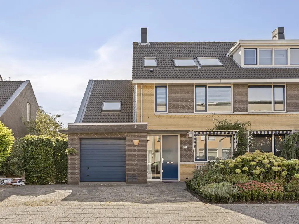Paganinistraat 28, CAPELLE AAN DEN IJSSEL