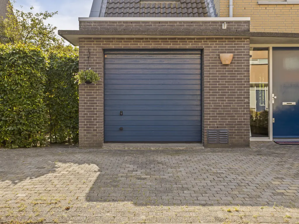 Paganinistraat 28, CAPELLE AAN DEN IJSSEL