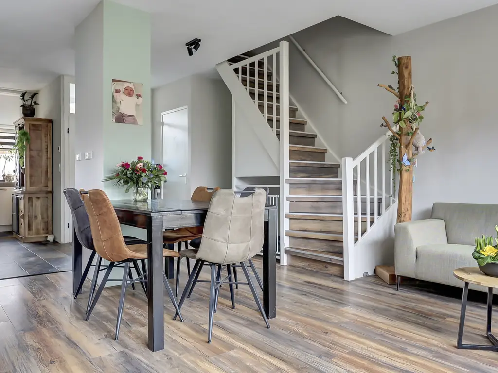 Dreef 56, HELLEVOETSLUIS