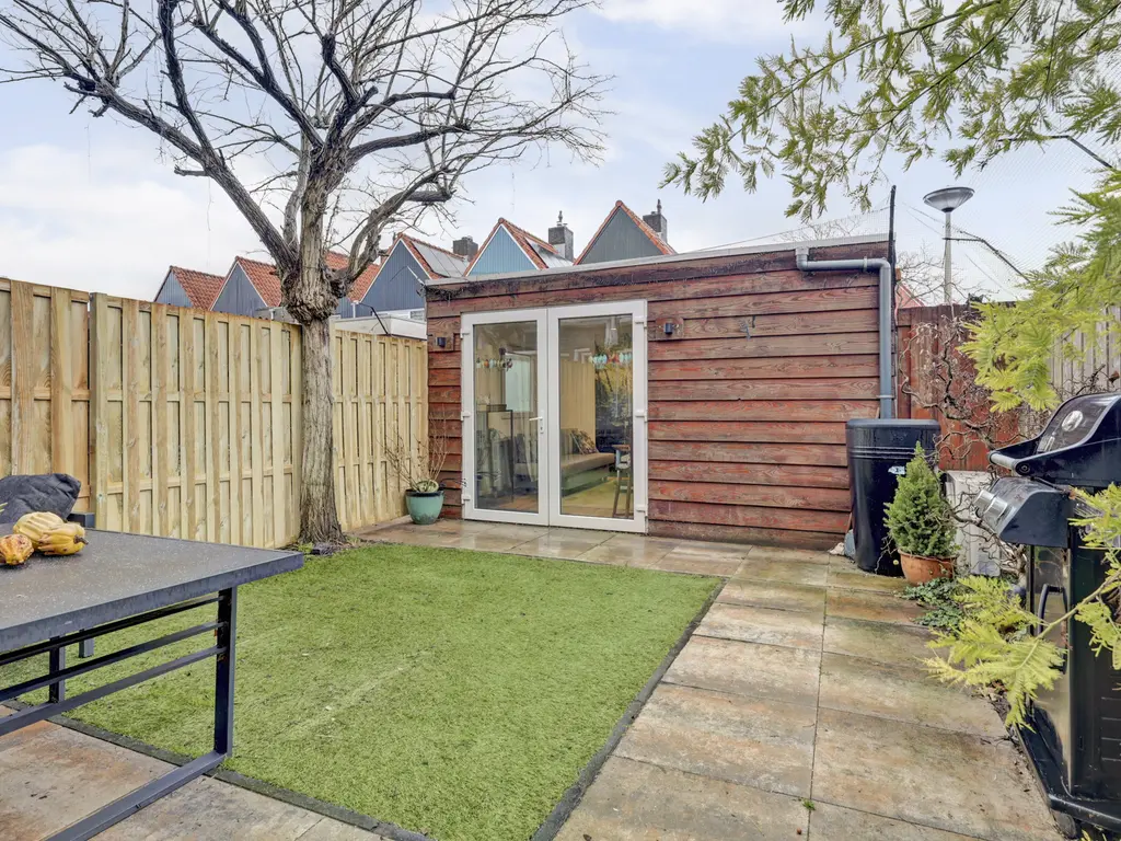 Dreef 56, HELLEVOETSLUIS