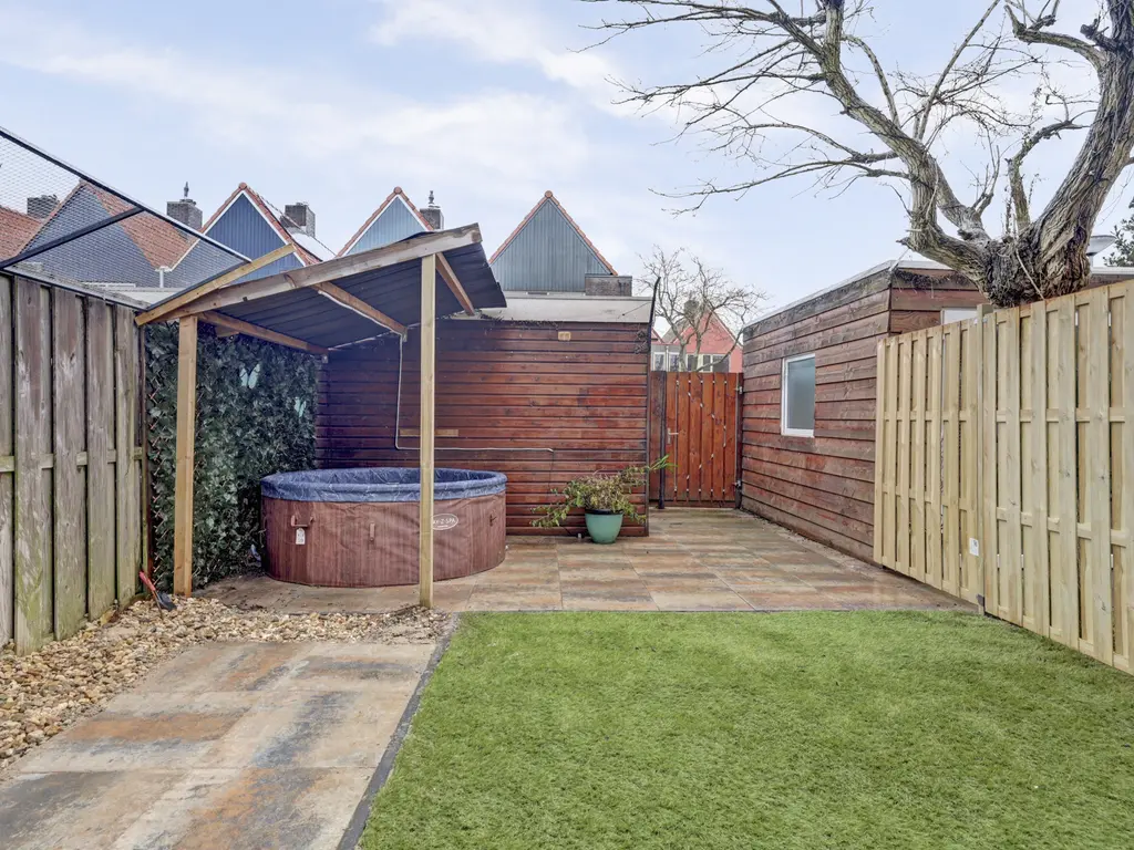 Dreef 58, HELLEVOETSLUIS