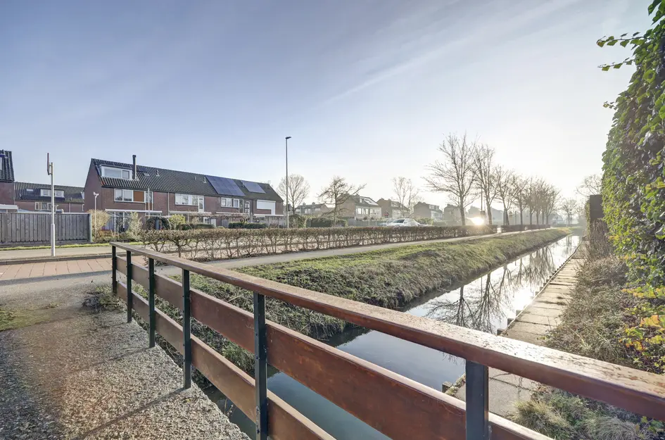 Notaris L P vd Blinkln 11a