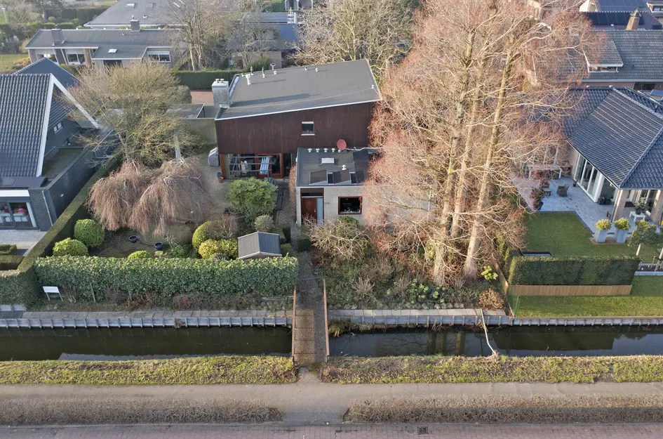 Notaris L P vd Blinkln 11a