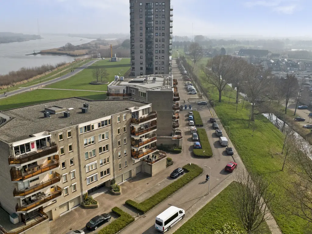 Maasboulevard 7, SPIJKENISSE