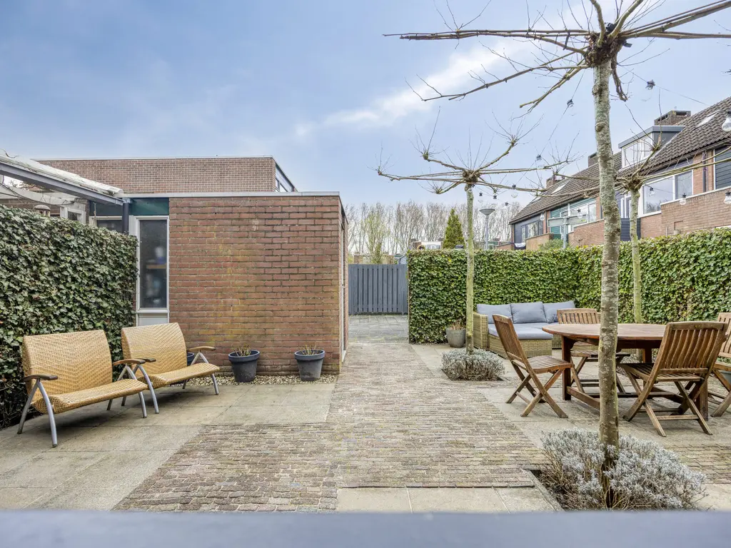 Karmozijnbes 18, ROTTERDAM