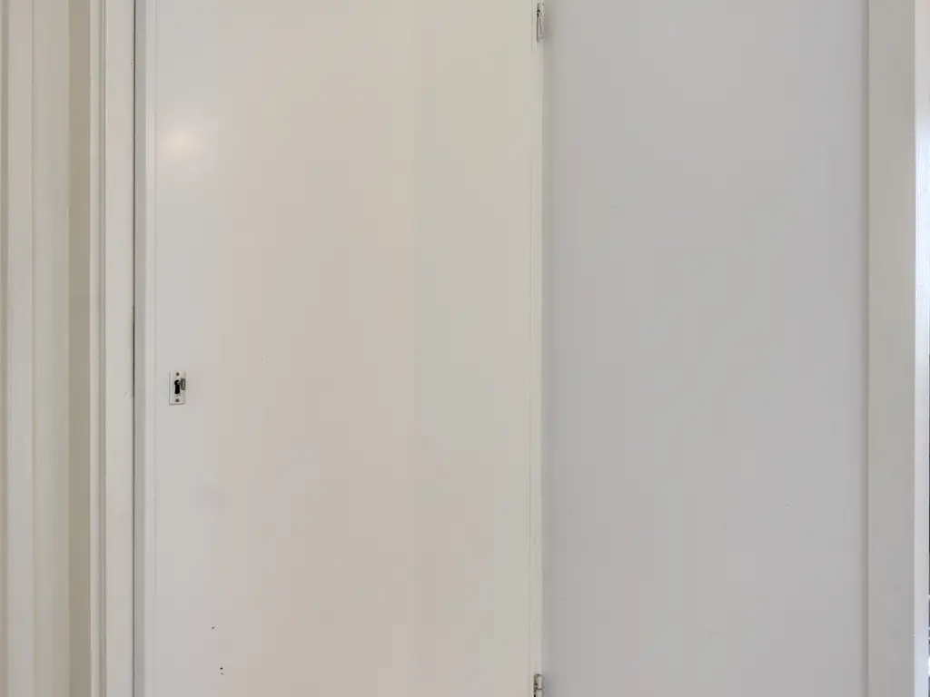 Karmozijnbes 18, ROTTERDAM