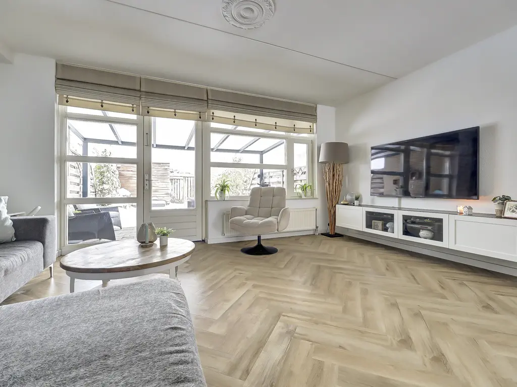 Krekelveen 356, SPIJKENISSE