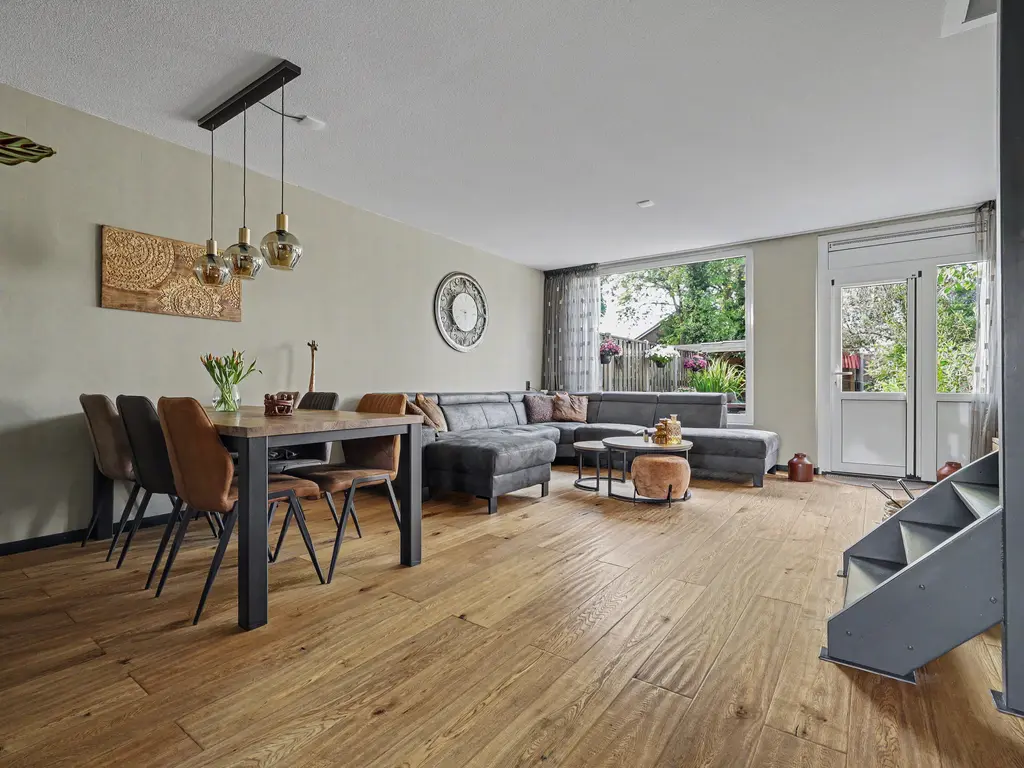 Baarsveen 137, SPIJKENISSE