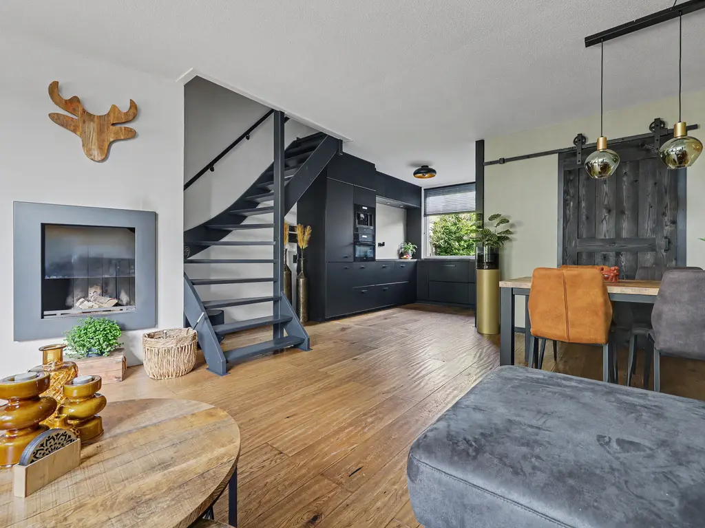Baarsveen 137, SPIJKENISSE