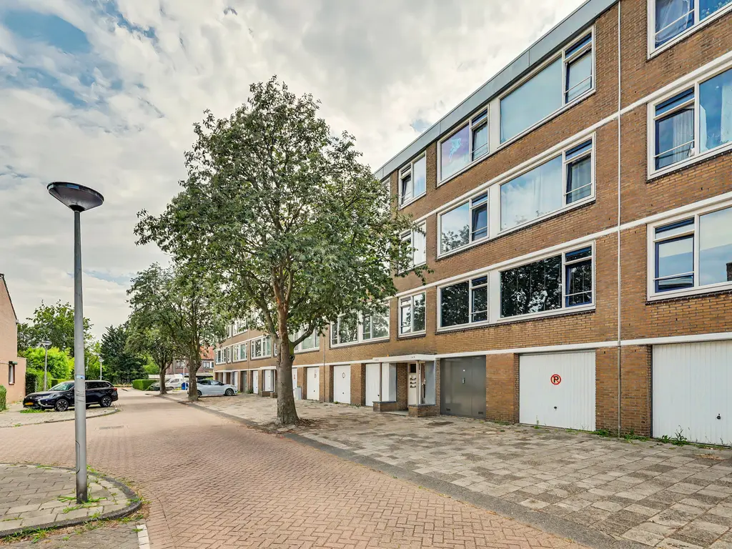 Dahliastraat 9, SPIJKENISSE