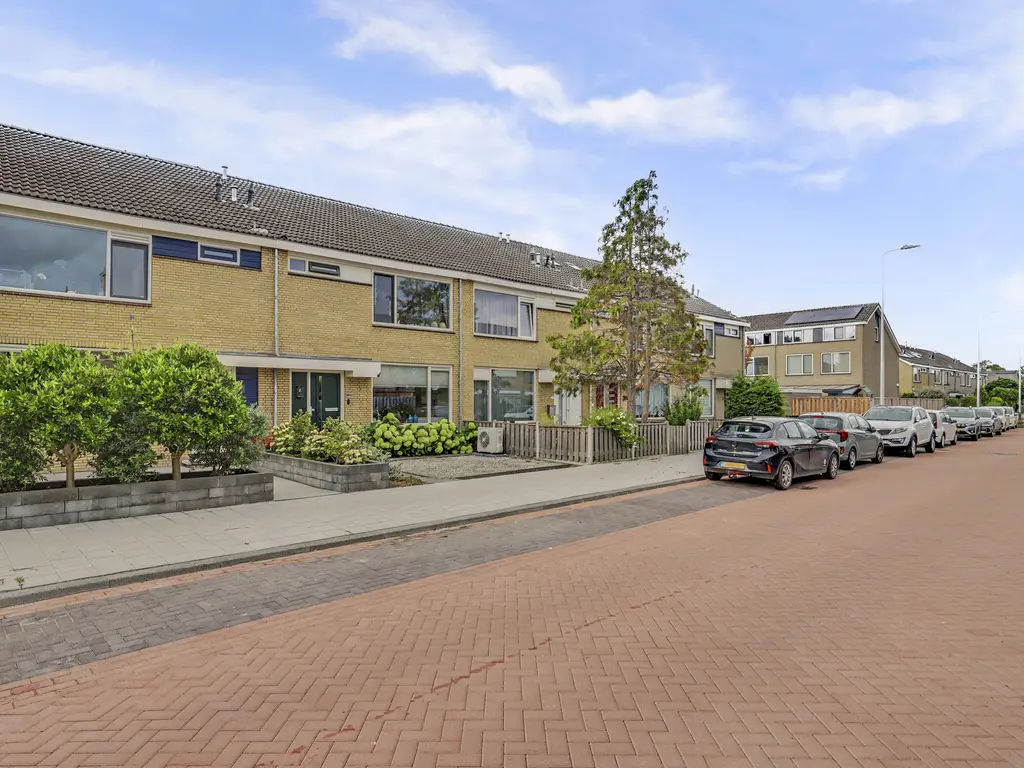 Kikkerveen 209, SPIJKENISSE