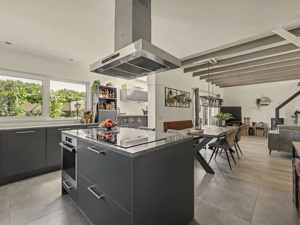 Breekade 7, SPIJKENISSE