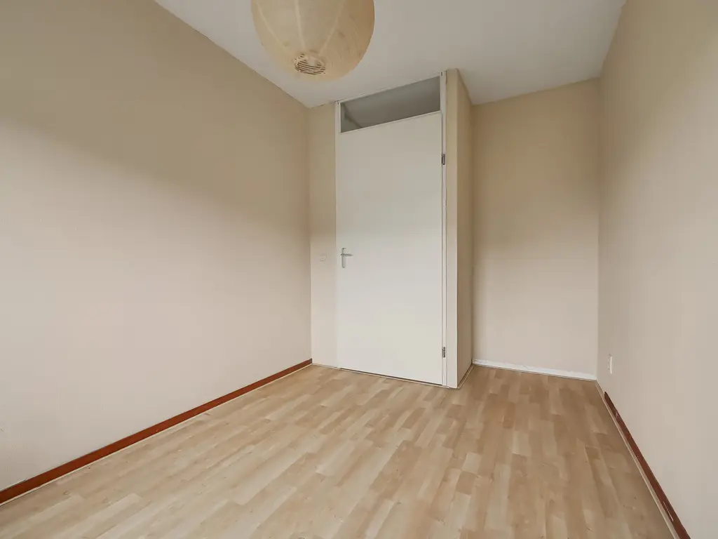 Vicky Baumstraat 6, SPIJKENISSE