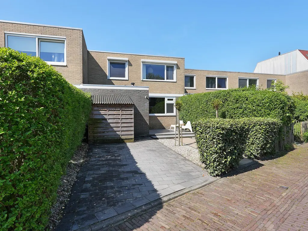 Van Kleffenslaan 64, MIDDELBURG